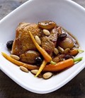 Agri dulce chicken with carrots and almonds