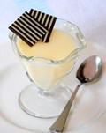 Almost instant vanilla pudding