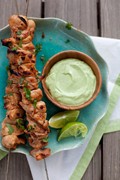 Chipotle chicken kabobs with avocado cream sauce