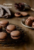Chocolate macarons
