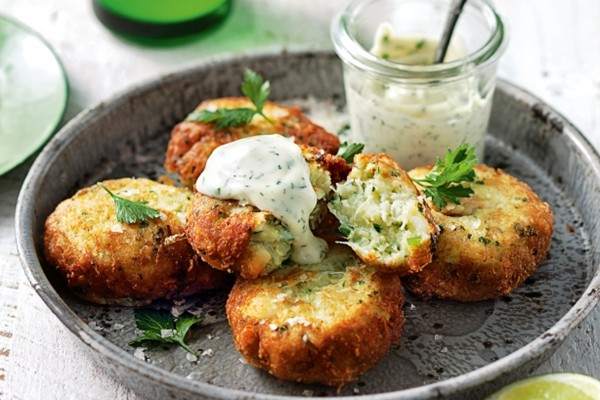 Spicy Crab Cakes with Horseradish Mayo