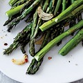 Garlic and red pepper asparagus