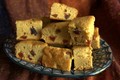 Golden syrup & plum cake