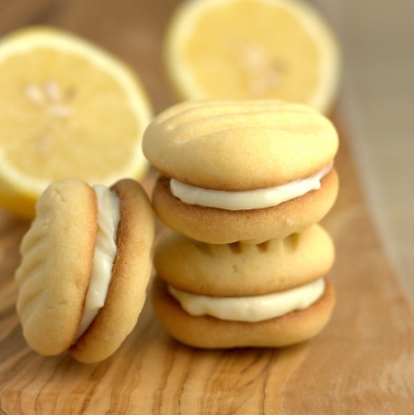 my-mothers-lemon-fork-biscuits-1015284l1
