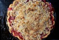 Strawberry rhubarb crumb pie